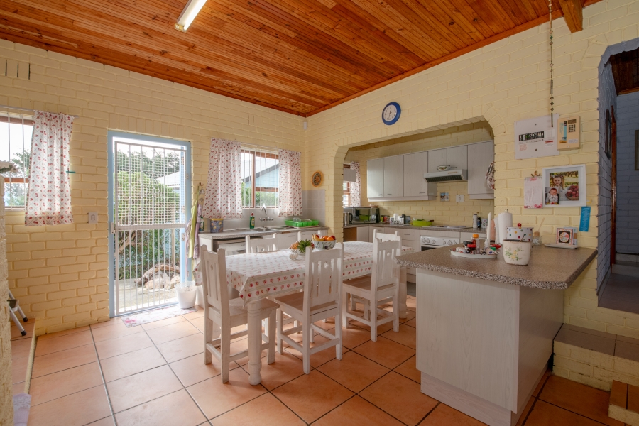 2 Bedroom Property for Sale in Pringle Bay Western Cape